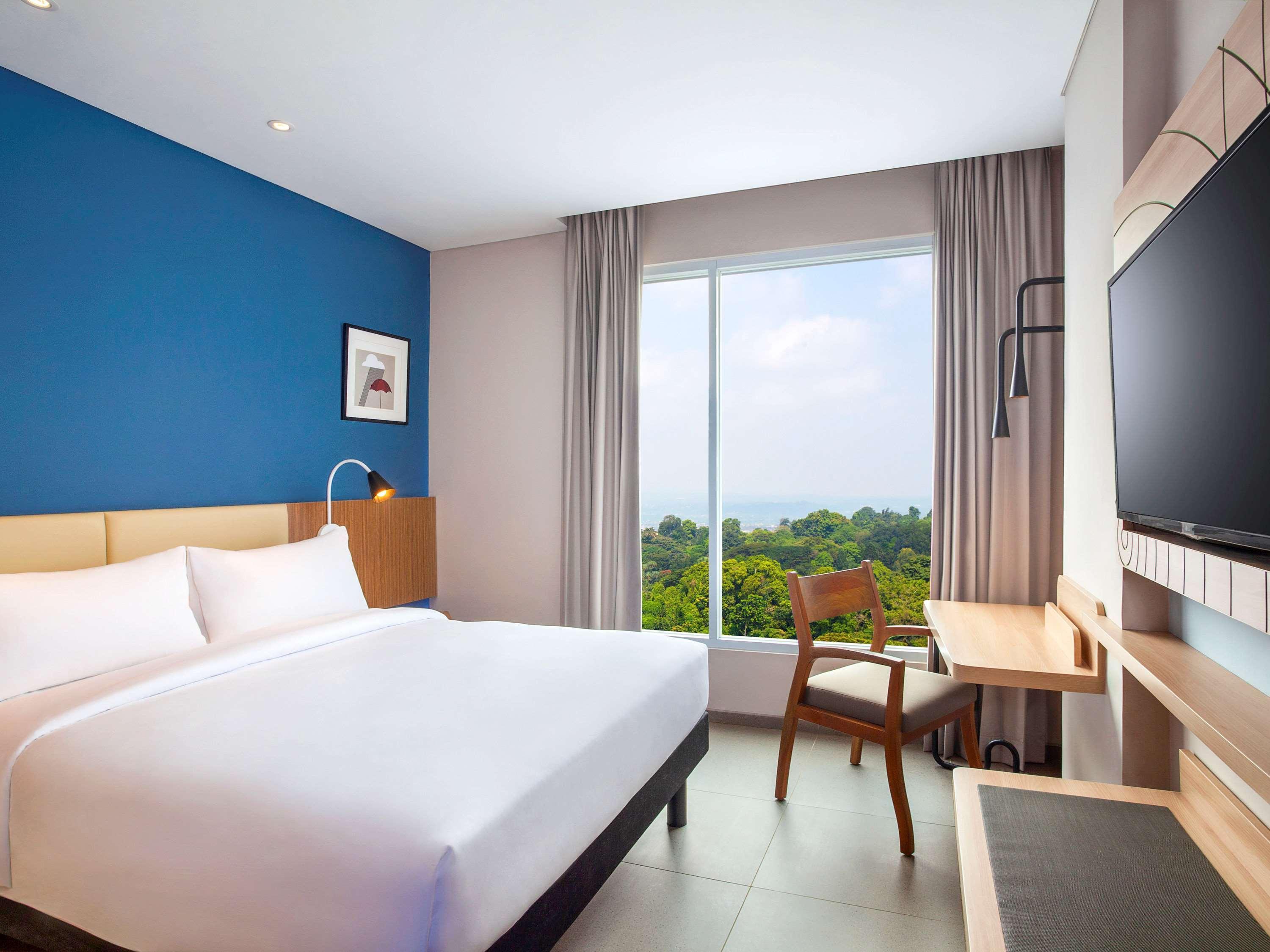 Ibis Styles Pajajaran Hotel 3*